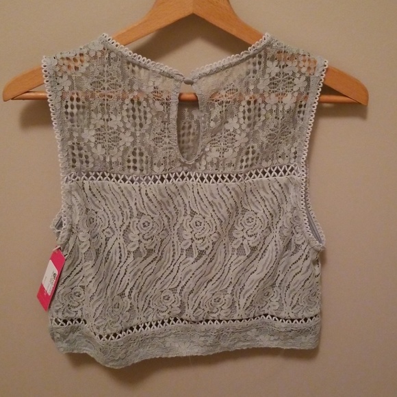 Green lacy crop top Medium - Picture 4 of 4